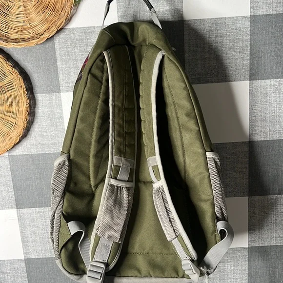 Lands End Backpack - Picture 5 of 5